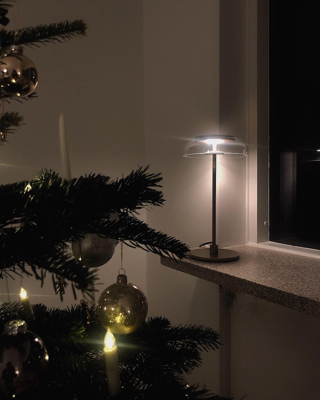 Rinelette tafellamp heldere glazen kap houten voet