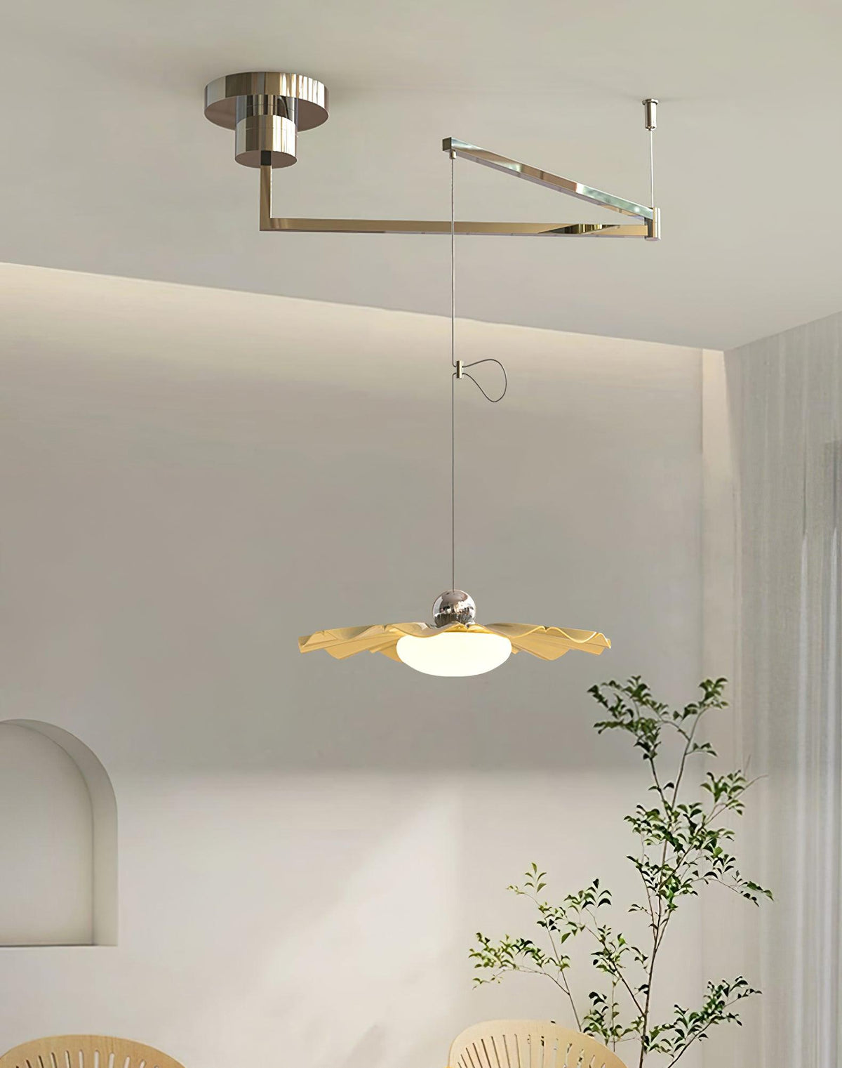 Oriinia hanglamp messing acryl eetkamer