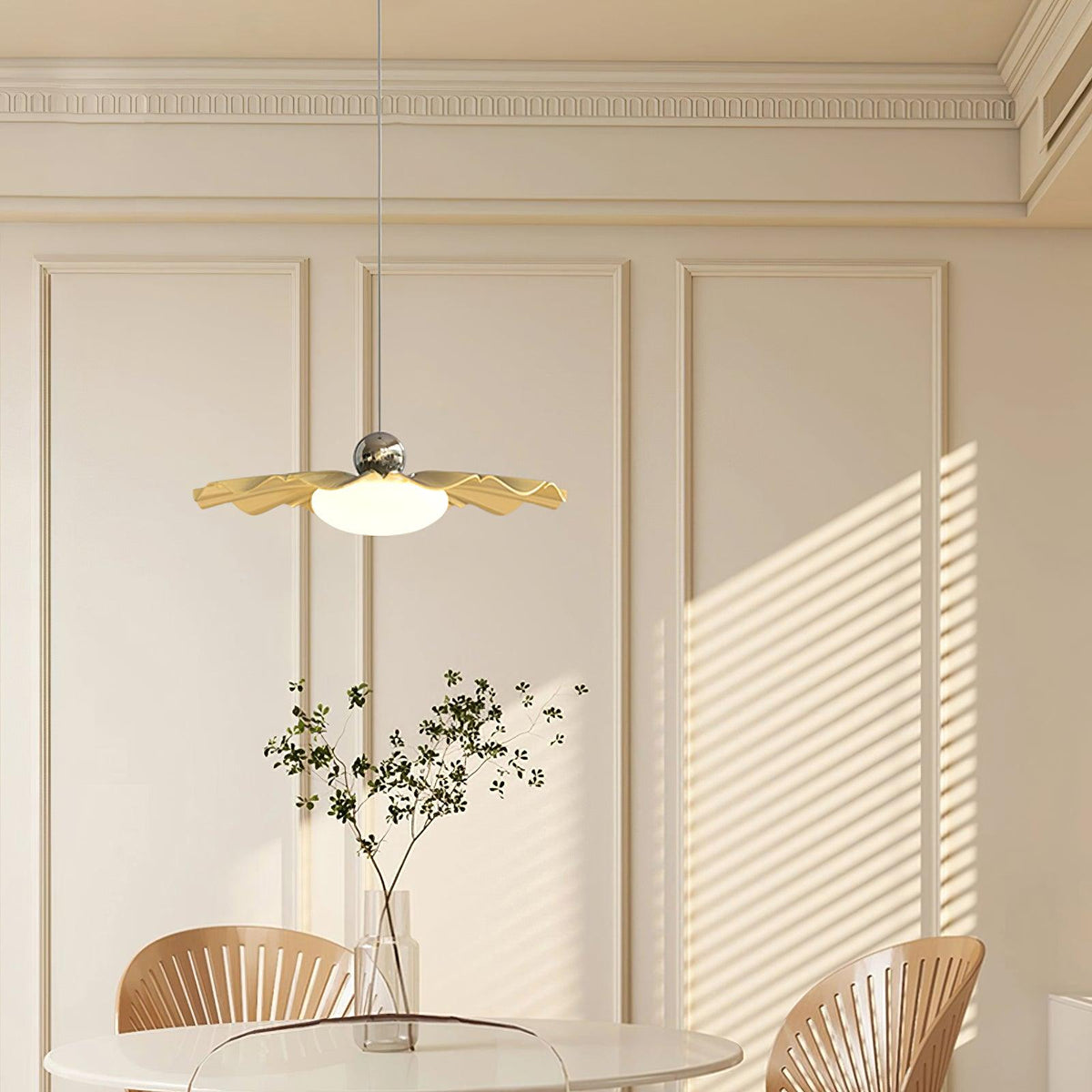 Oriinia hanglamp messing acryl eetkamer