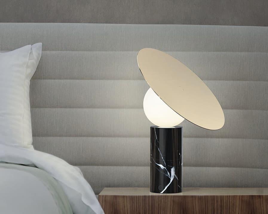 Dila Minimalistische tafellamp van marmer