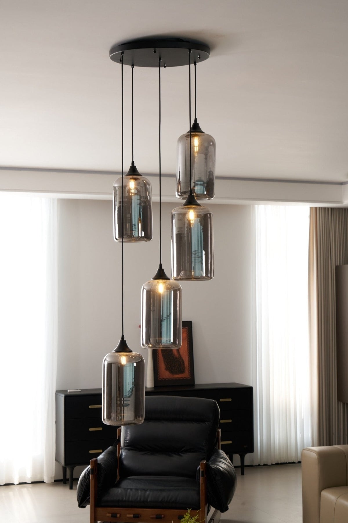 Tevely hanglamp met industriële stijl en glazen kap