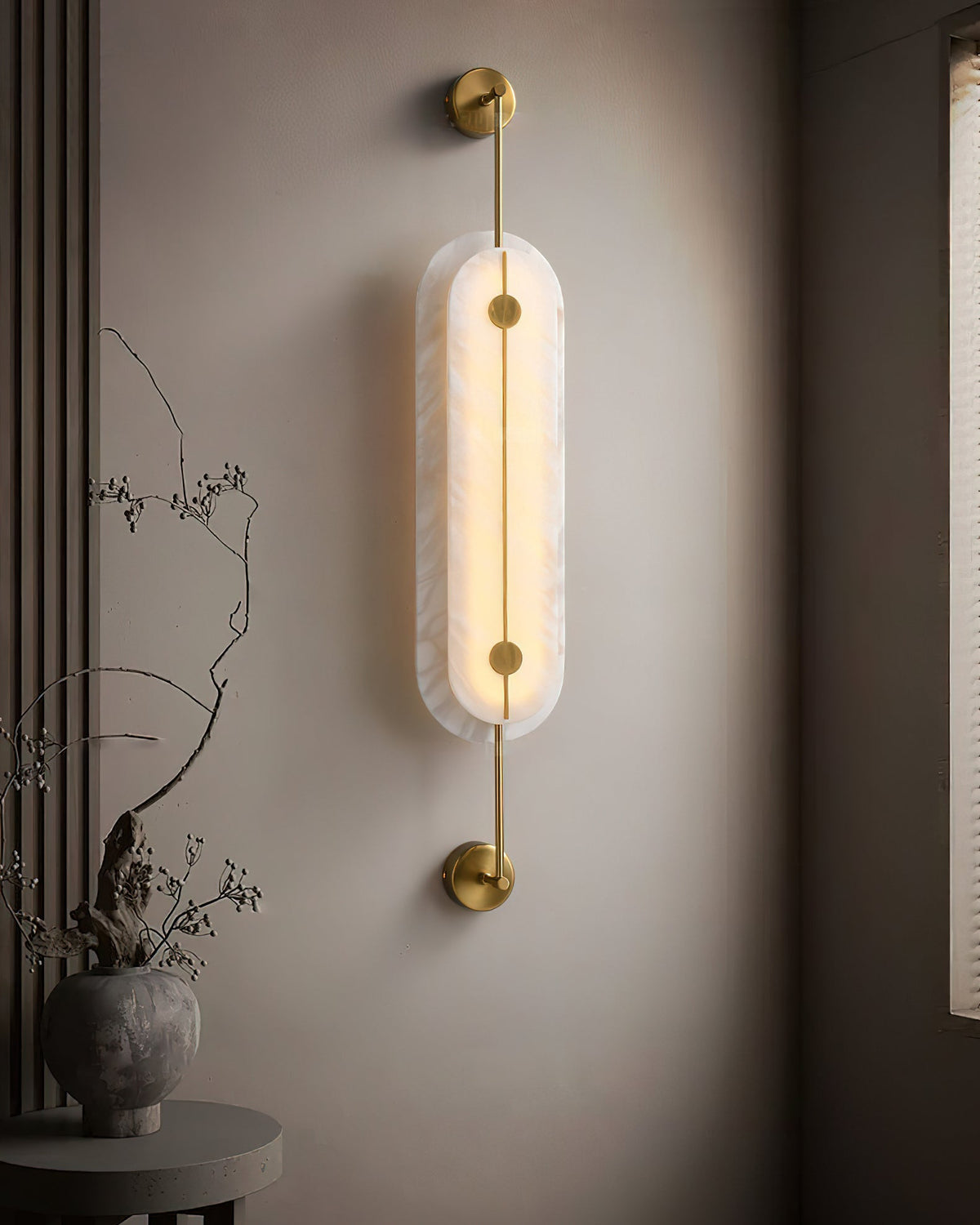 Brace wandlamp Albast