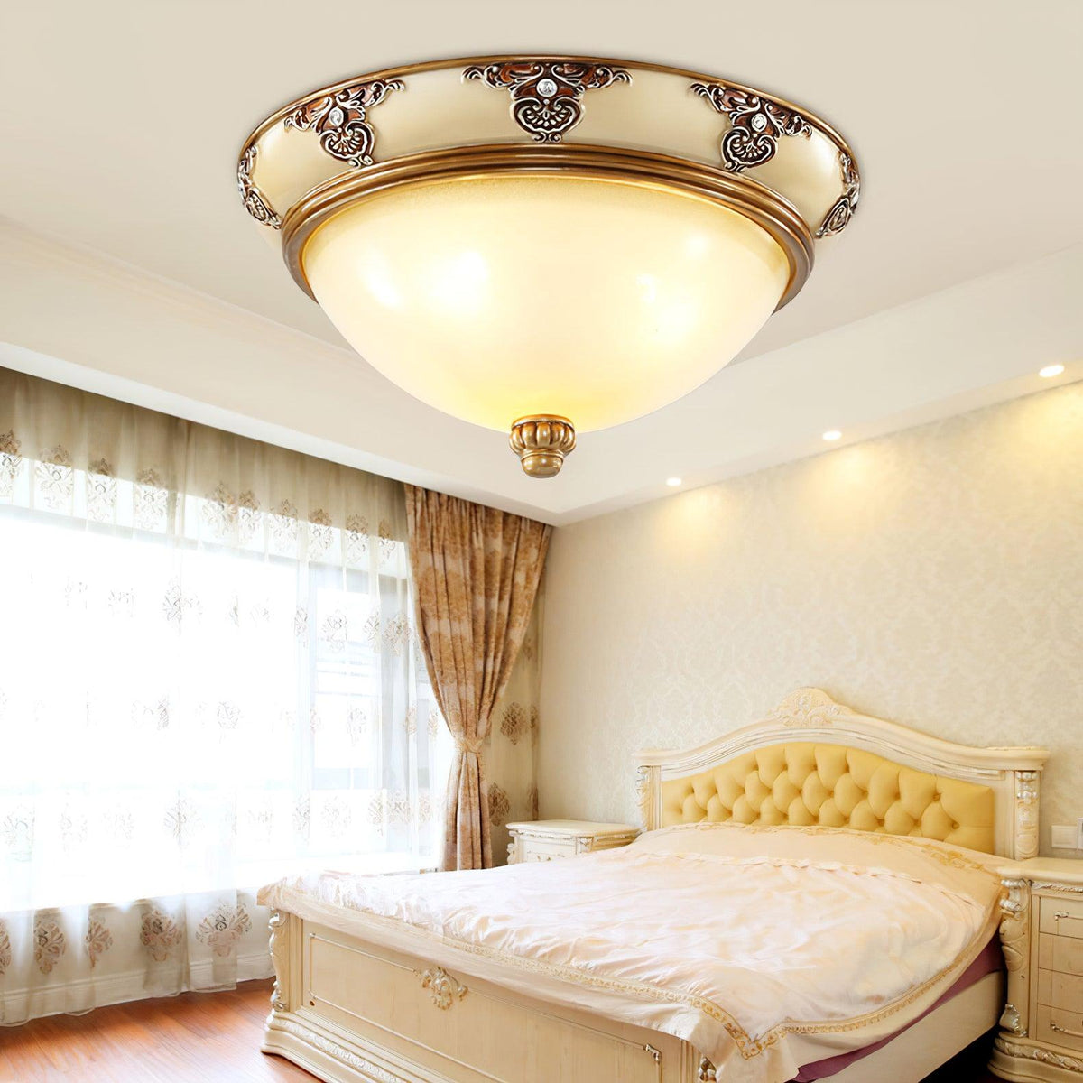 Eiriveon plafondlamp met matglas en antiek beige frame