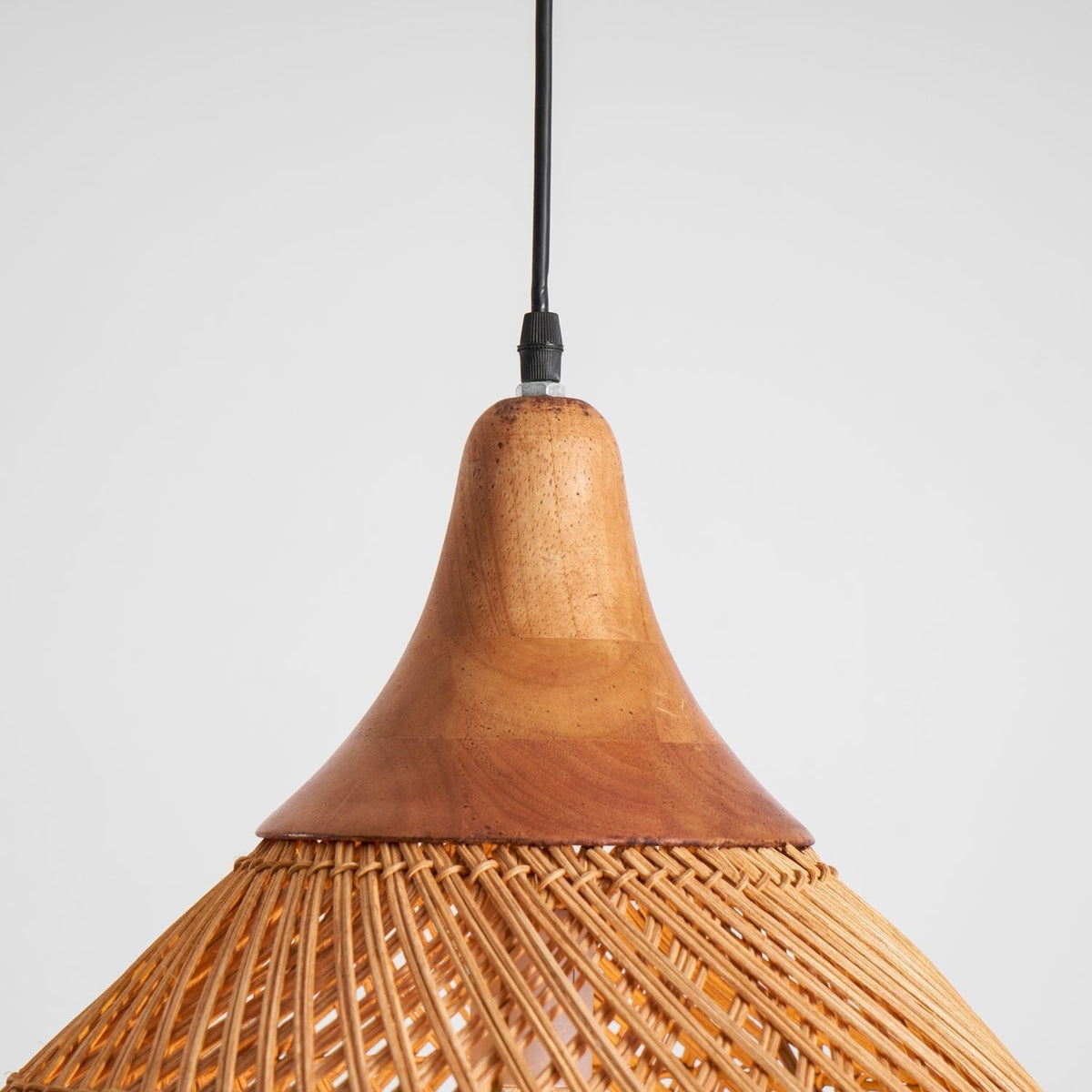 Solavn hanglamp van rotan en hout