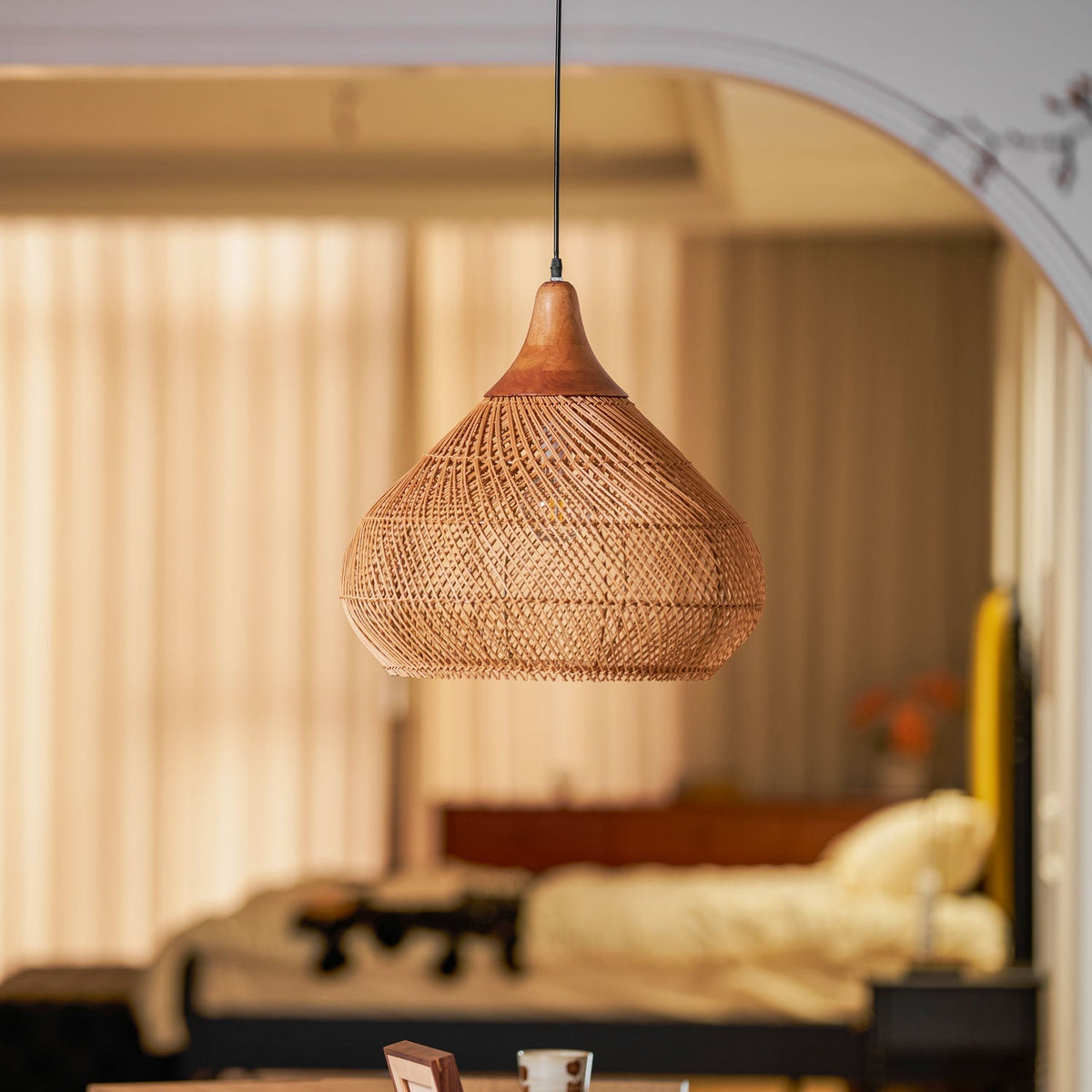 Solavn hanglamp van rotan en hout