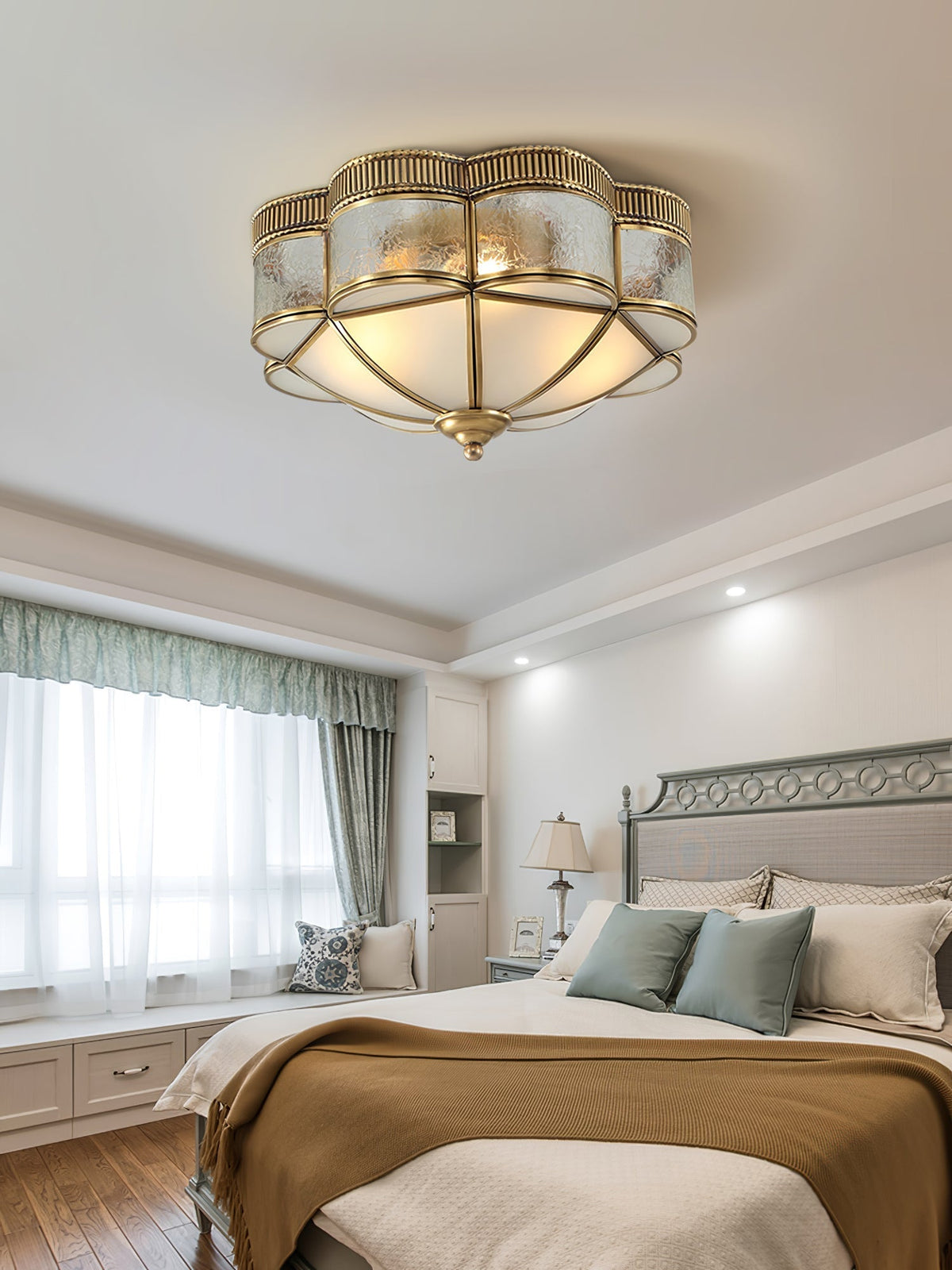 Soliiella Plafondlamp Messing Koepel Mat klassiek Elegant