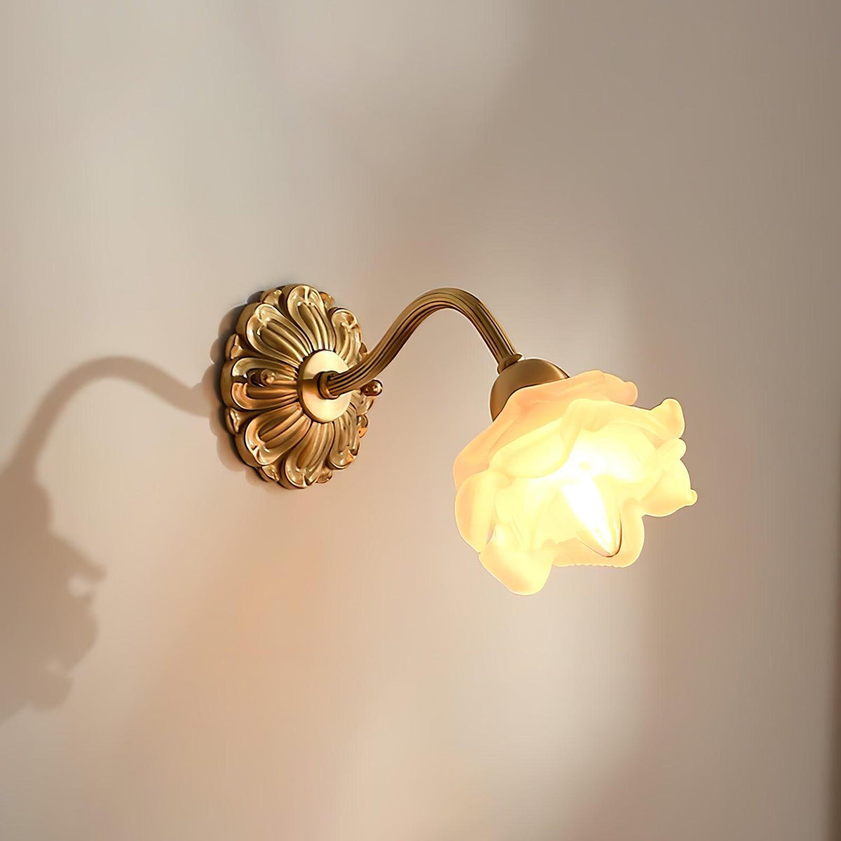 Palo wandlamp messing bloemmotief luxe