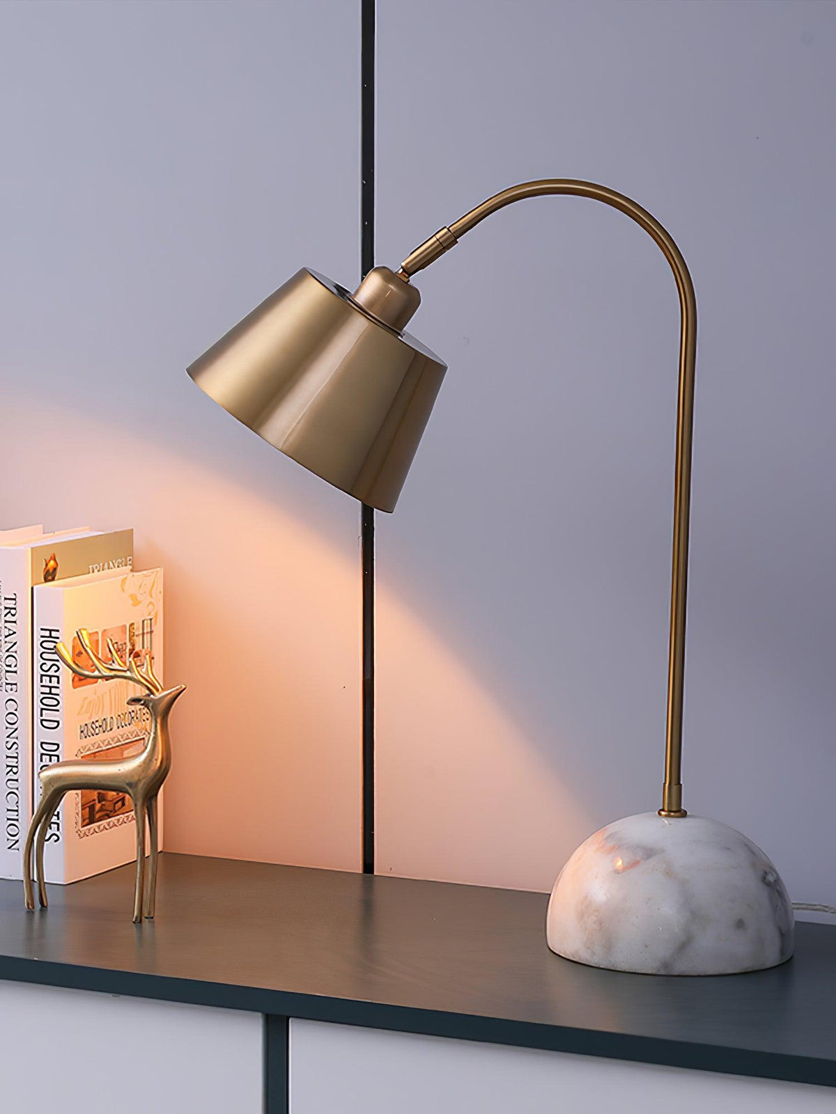 Caleo elegante tafellamp met marmeren voet