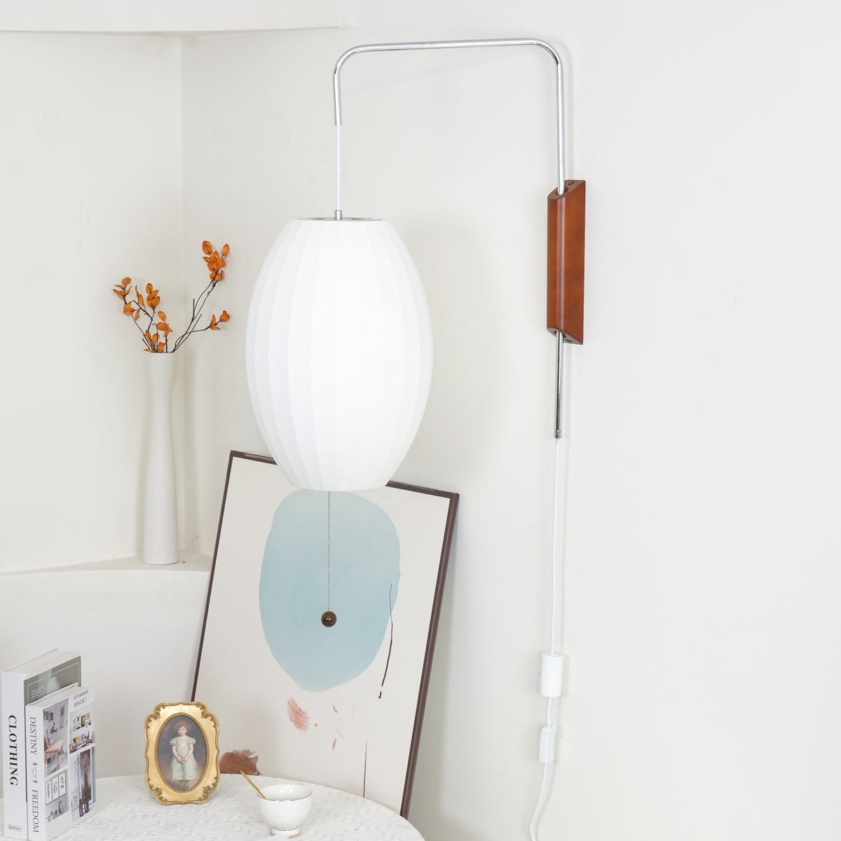 Aldinira wandlamp walnoot bal