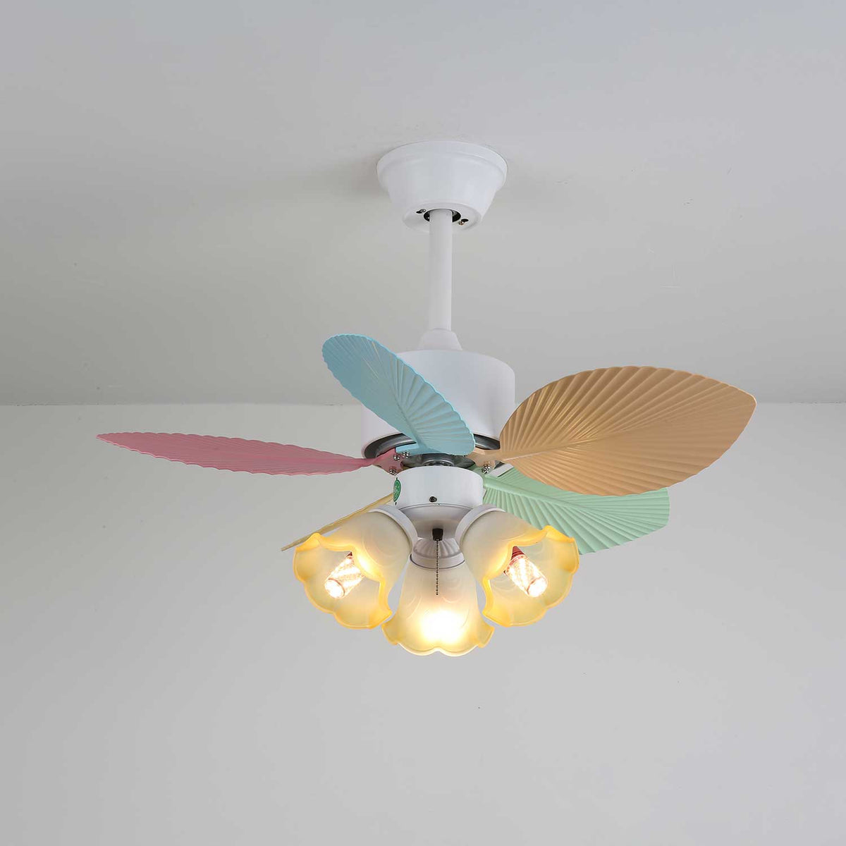 Celoia kleurrijke plafondventilator met verlichting van glas