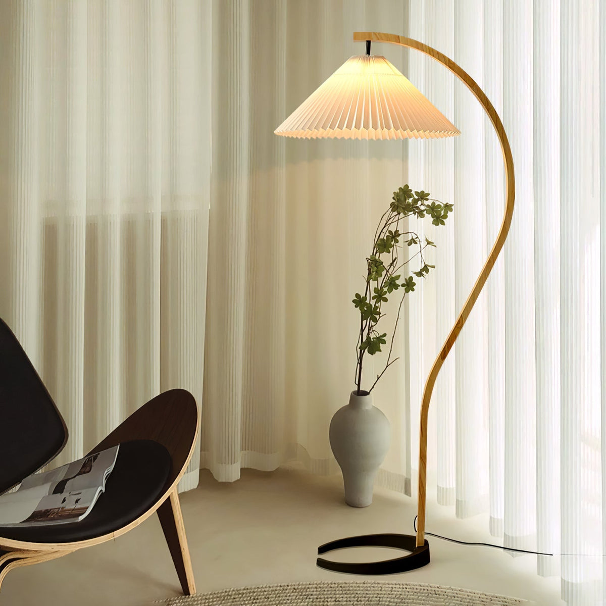 Viaro houten vloerlamp