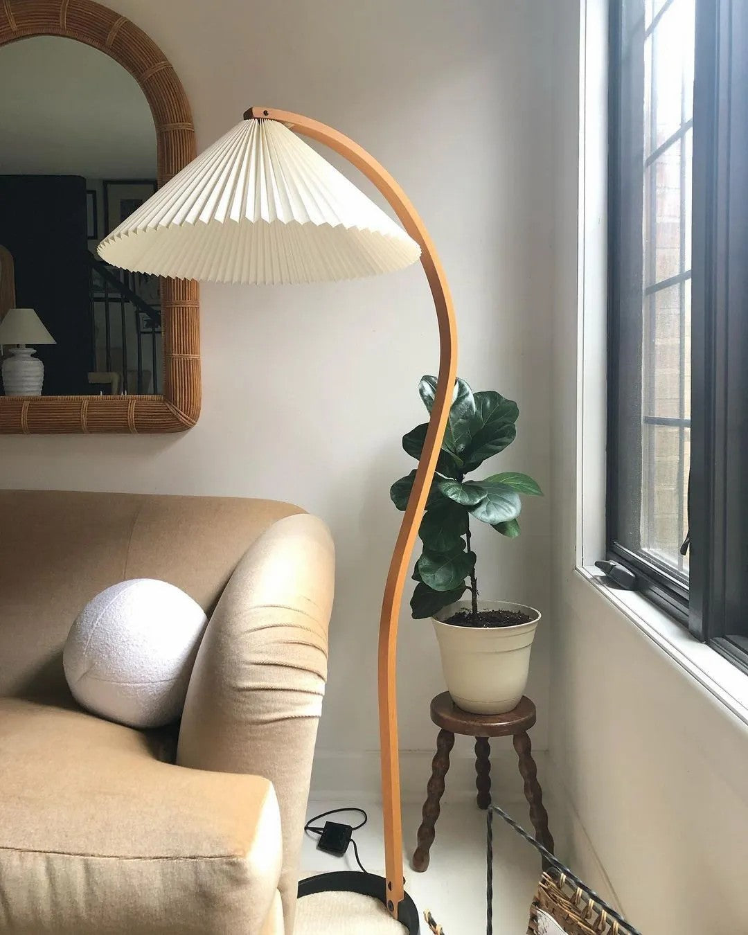 Viaro houten vloerlamp
