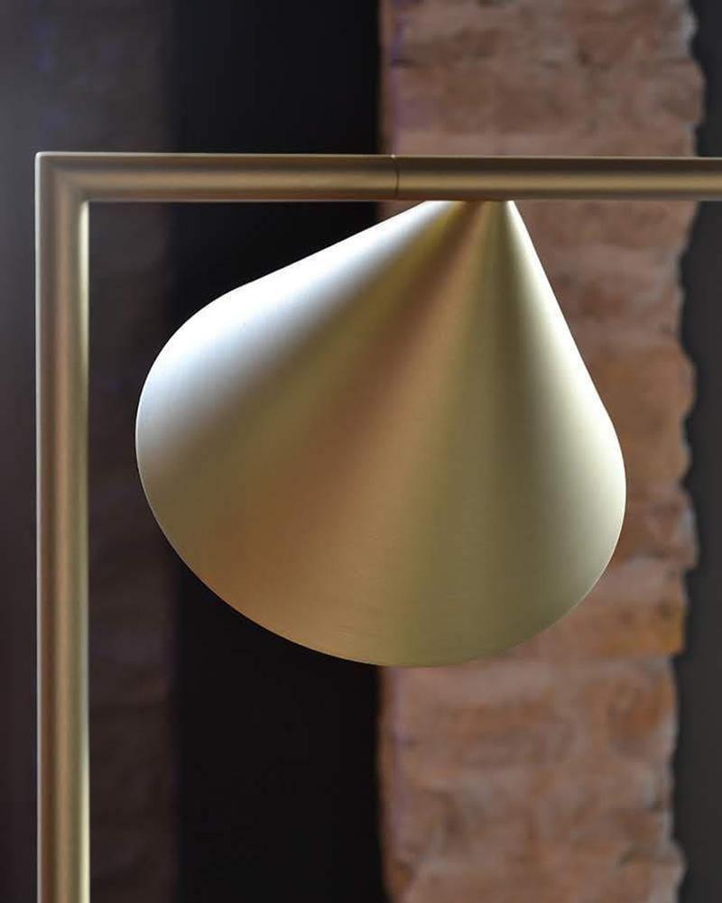 Nell Minimalistische vloerlamp