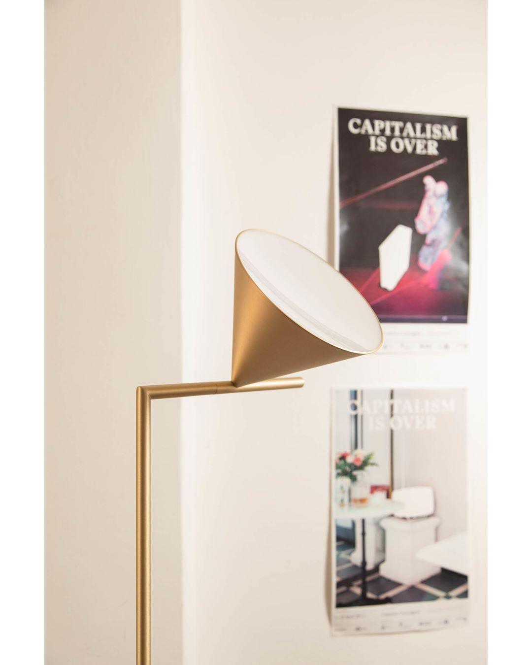 Nell Minimalistische vloerlamp