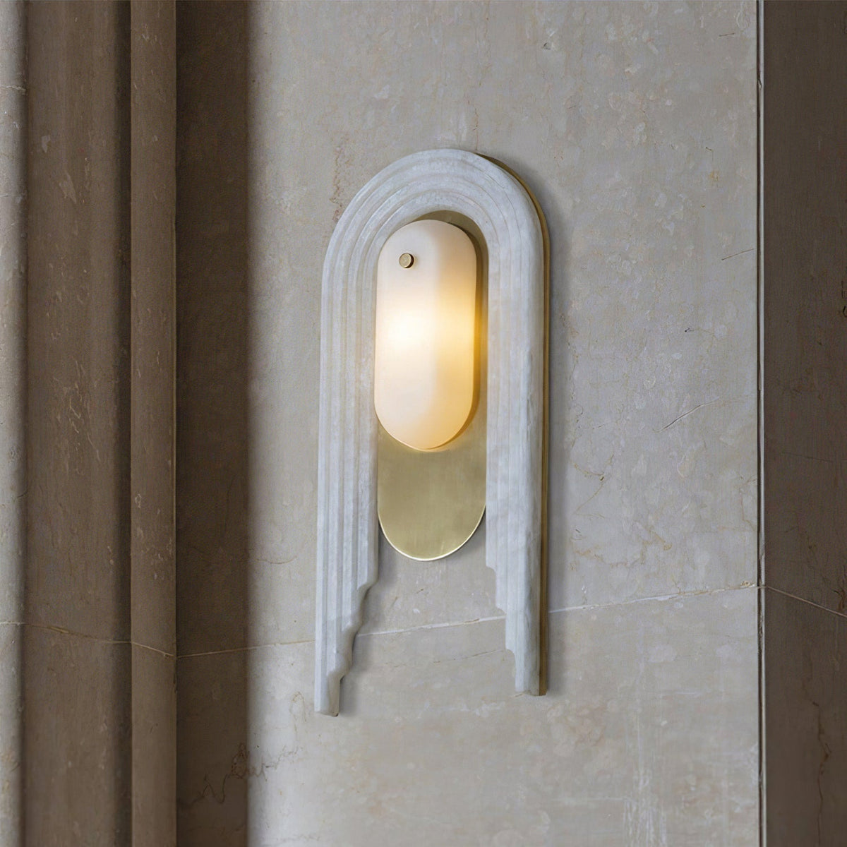 Sytalion Arch goudkleurige afwerking albasten wandlamp