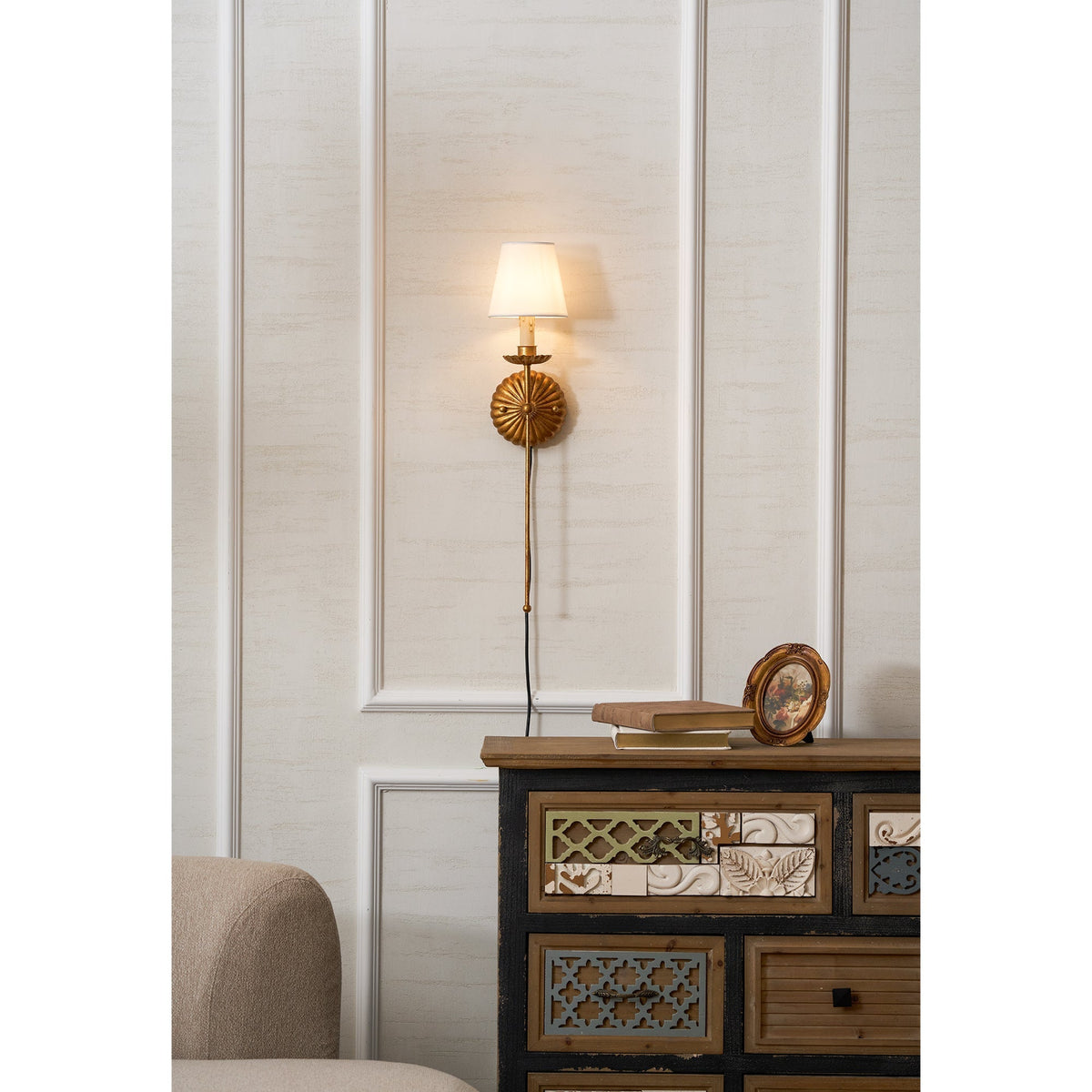 Adeliora wandlamp