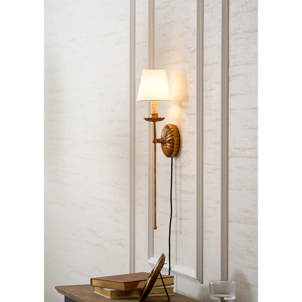 Adeliora wandlamp