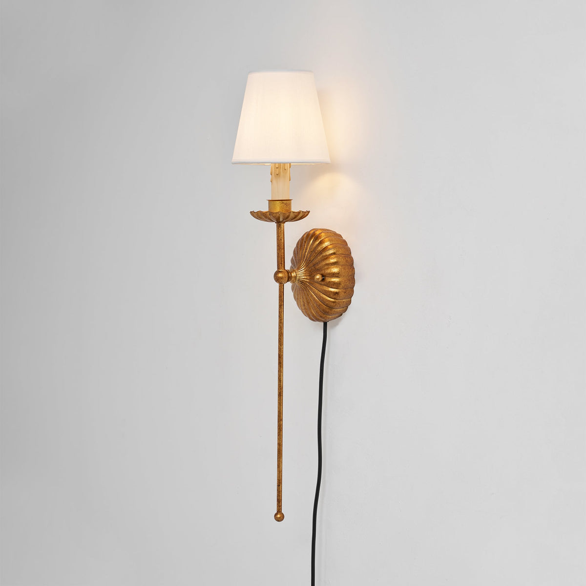 Adeliora wandlamp