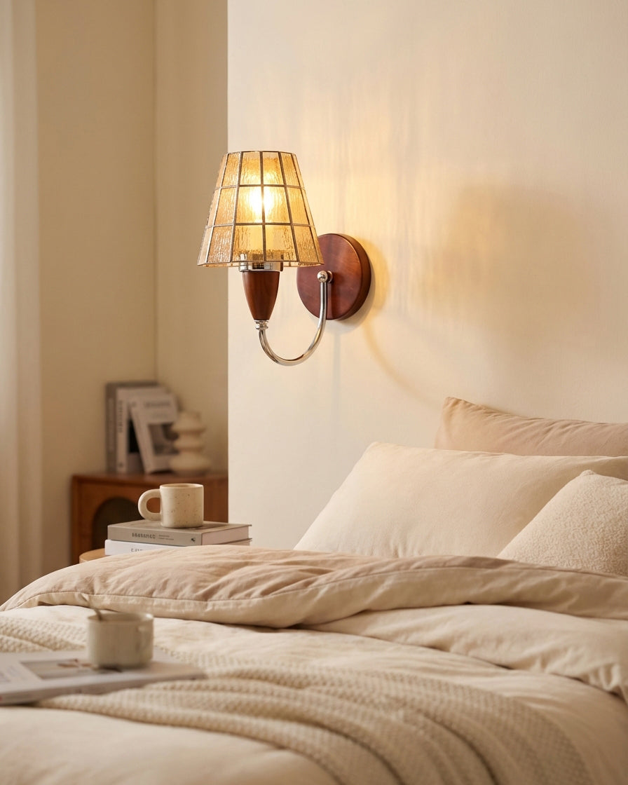 Ambrielle wandlamp met amberkleurige kap