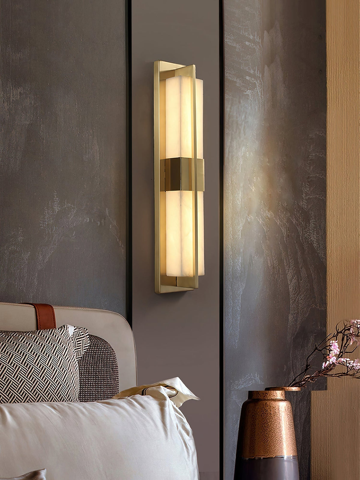 Renanine wandlamp met afwerking