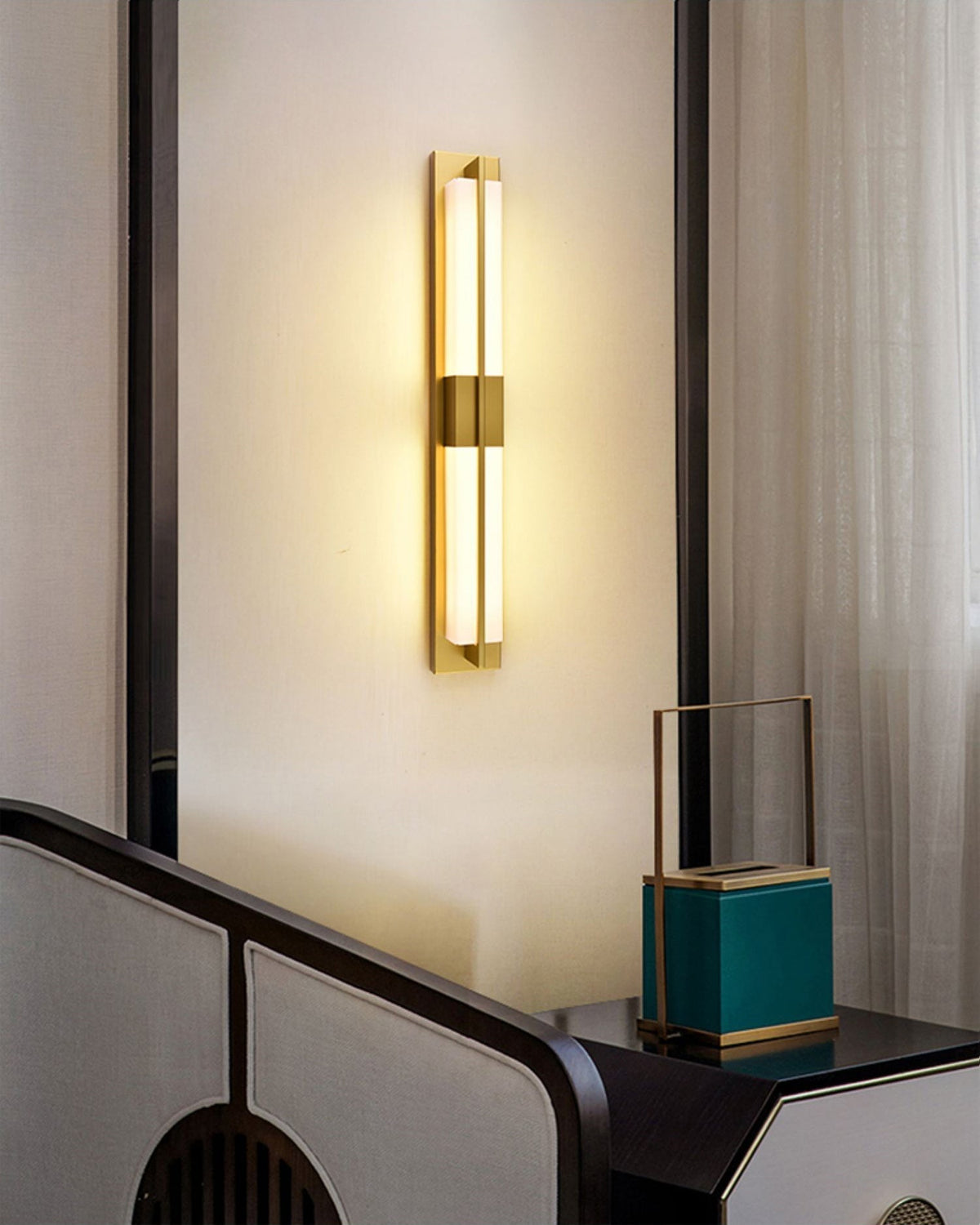 Renanine wandlamp met afwerking