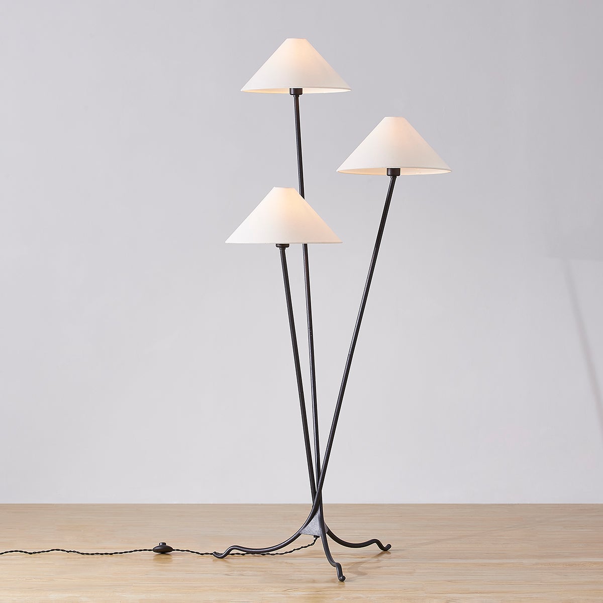 Cypress vloerlamp