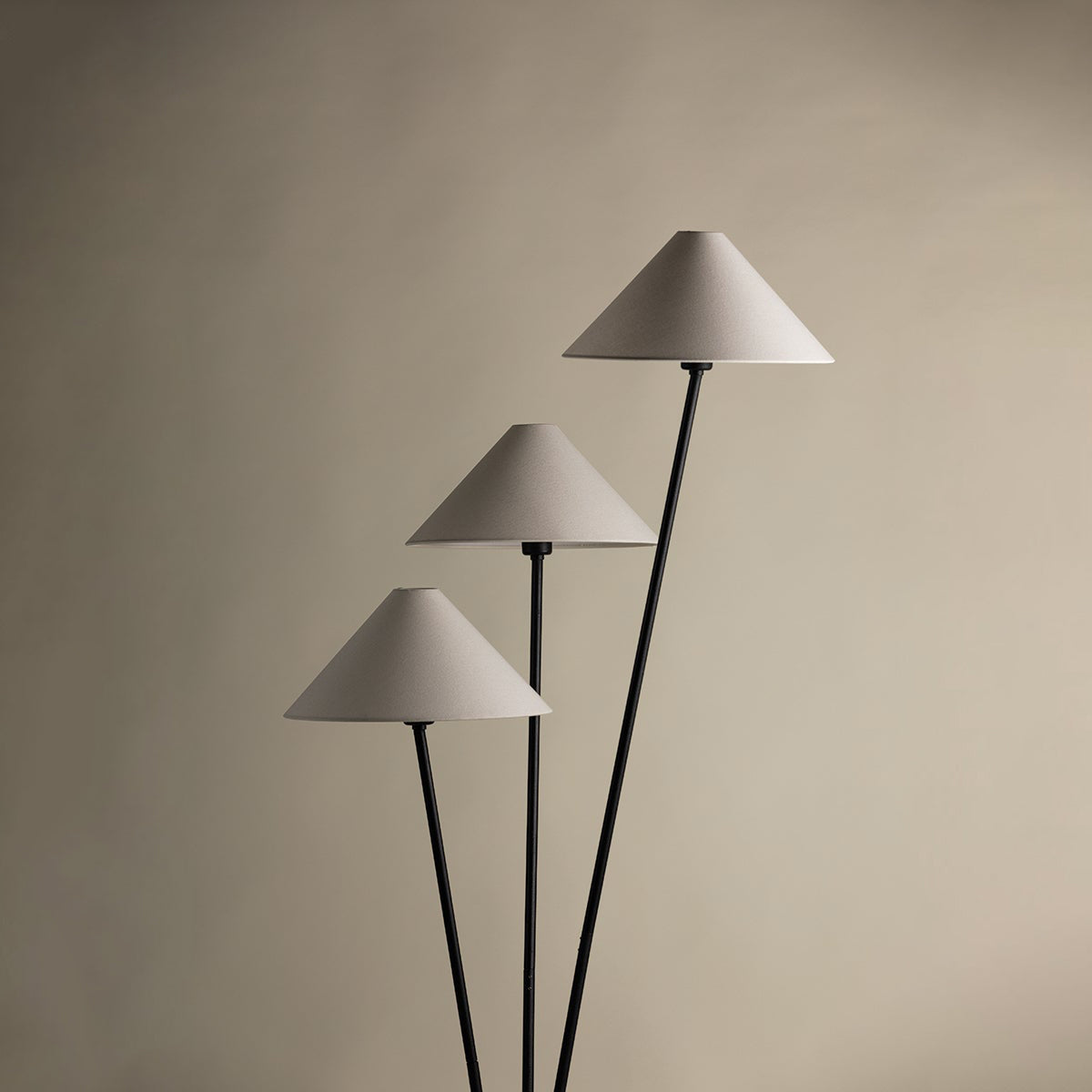 Cypress vloerlamp