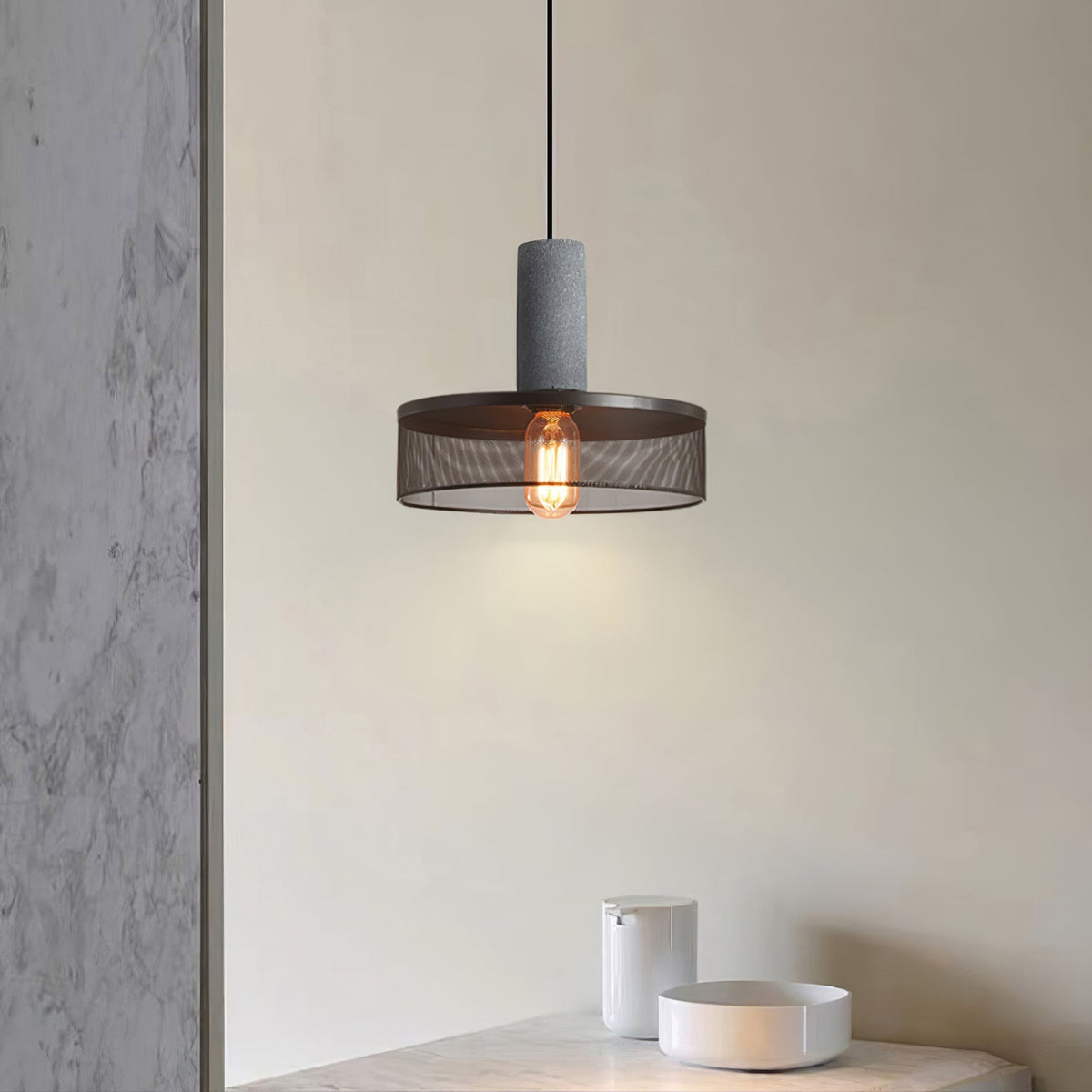 Lumeraine hanglamp van cement met mesh