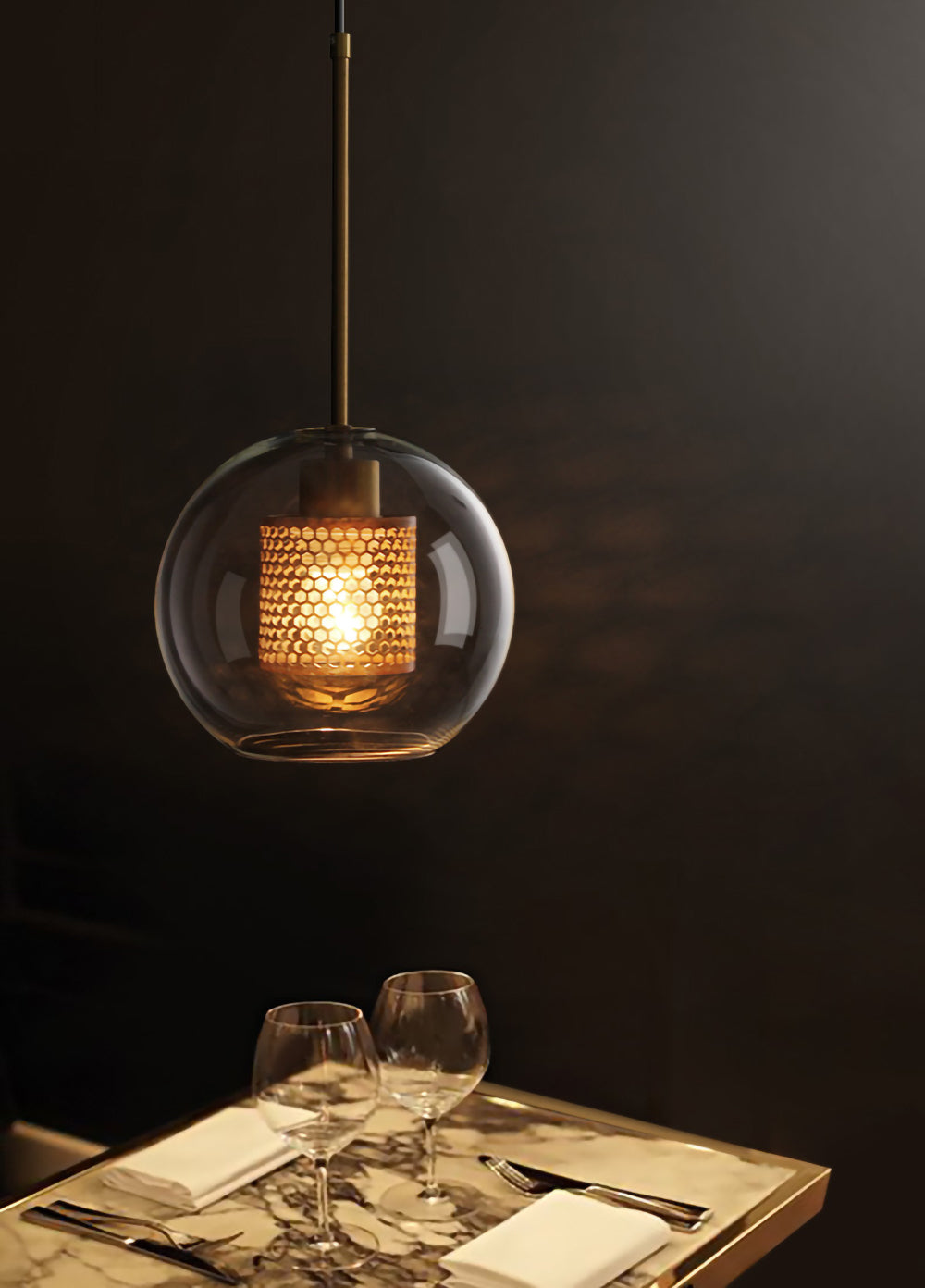 Veleine hanglamp met glazen kap voor woonkamer