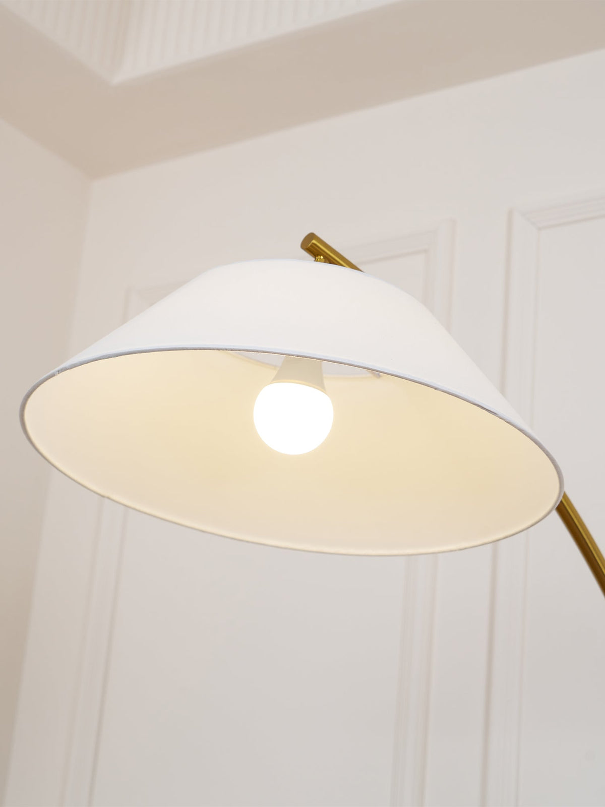 Veradin Stalen vloerlamp van vezel