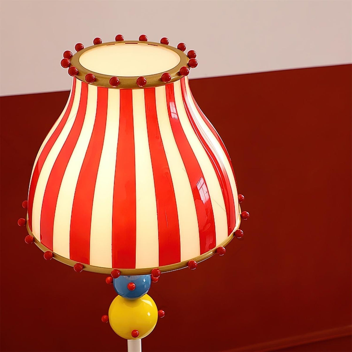 Teriaaine vloerlamp