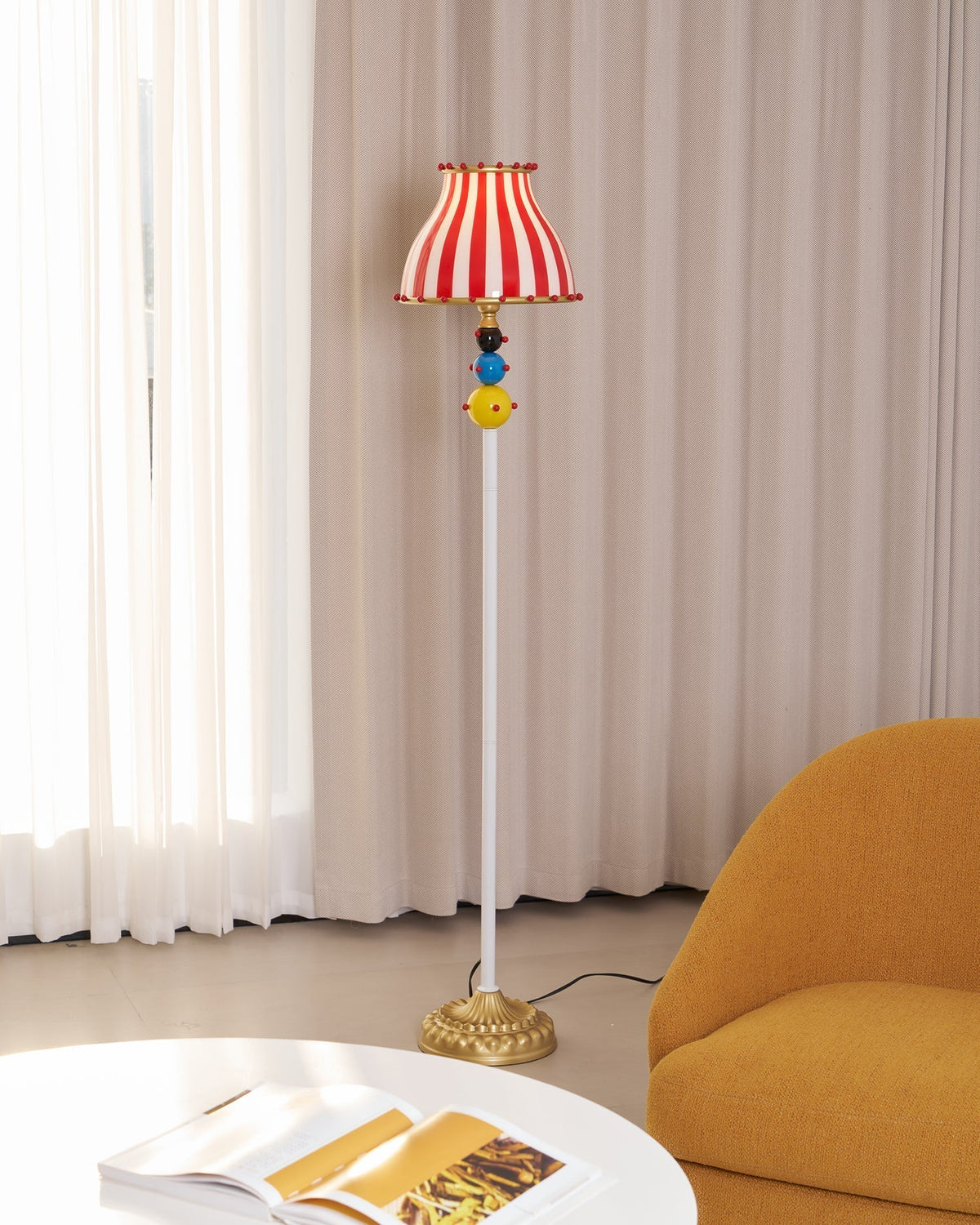 Teriaaine vloerlamp