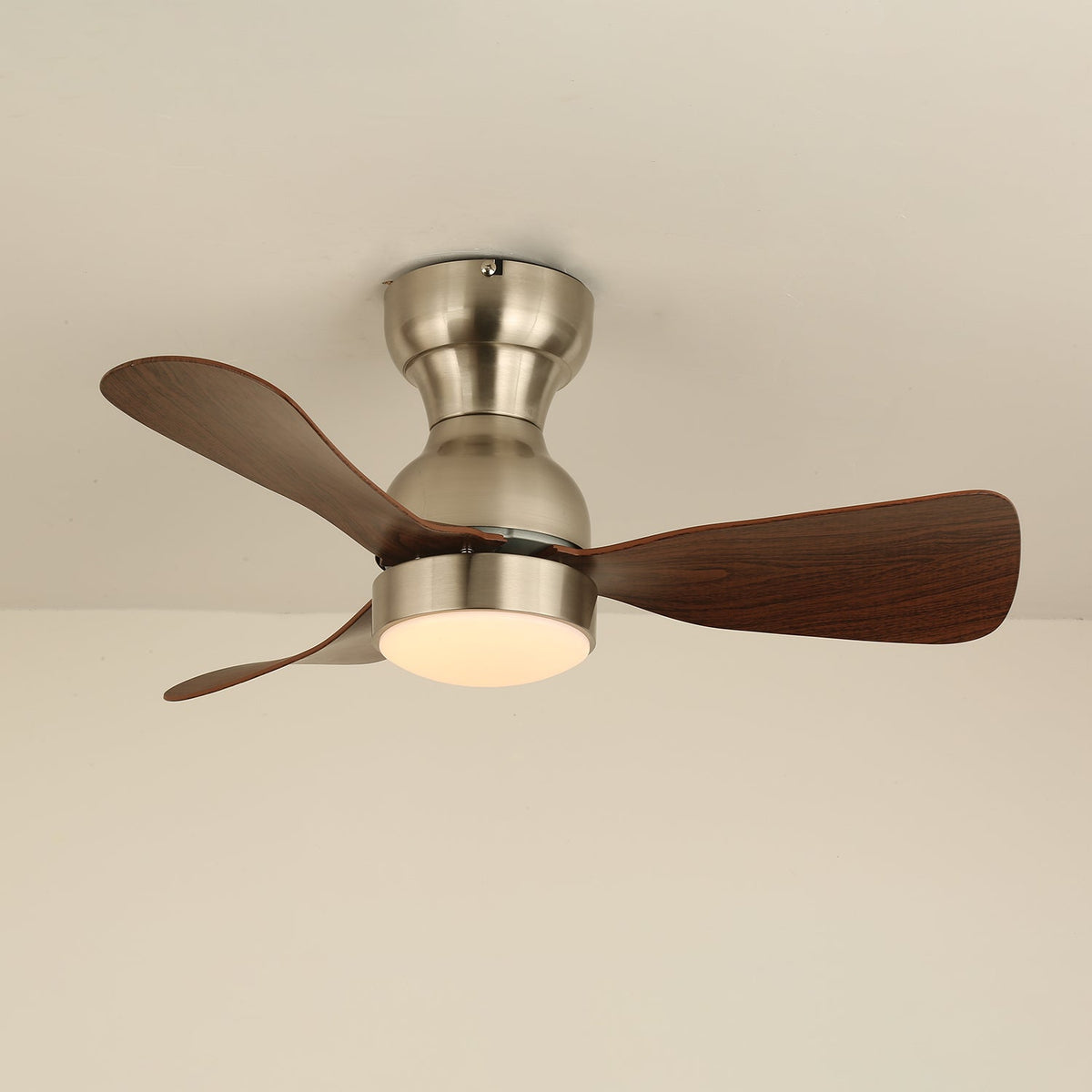 Aurdorus Moderne plafondventilator met verlichting van walnoothout