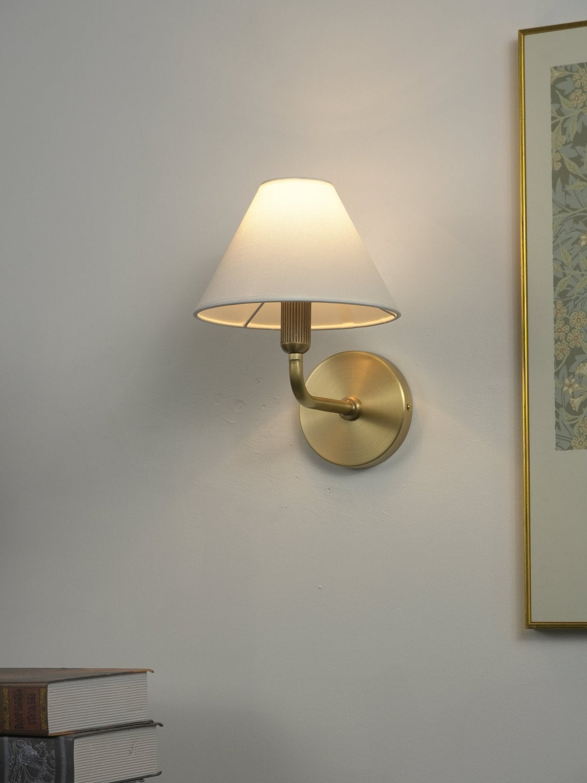 Solivelle wandlamp met messing afwerking