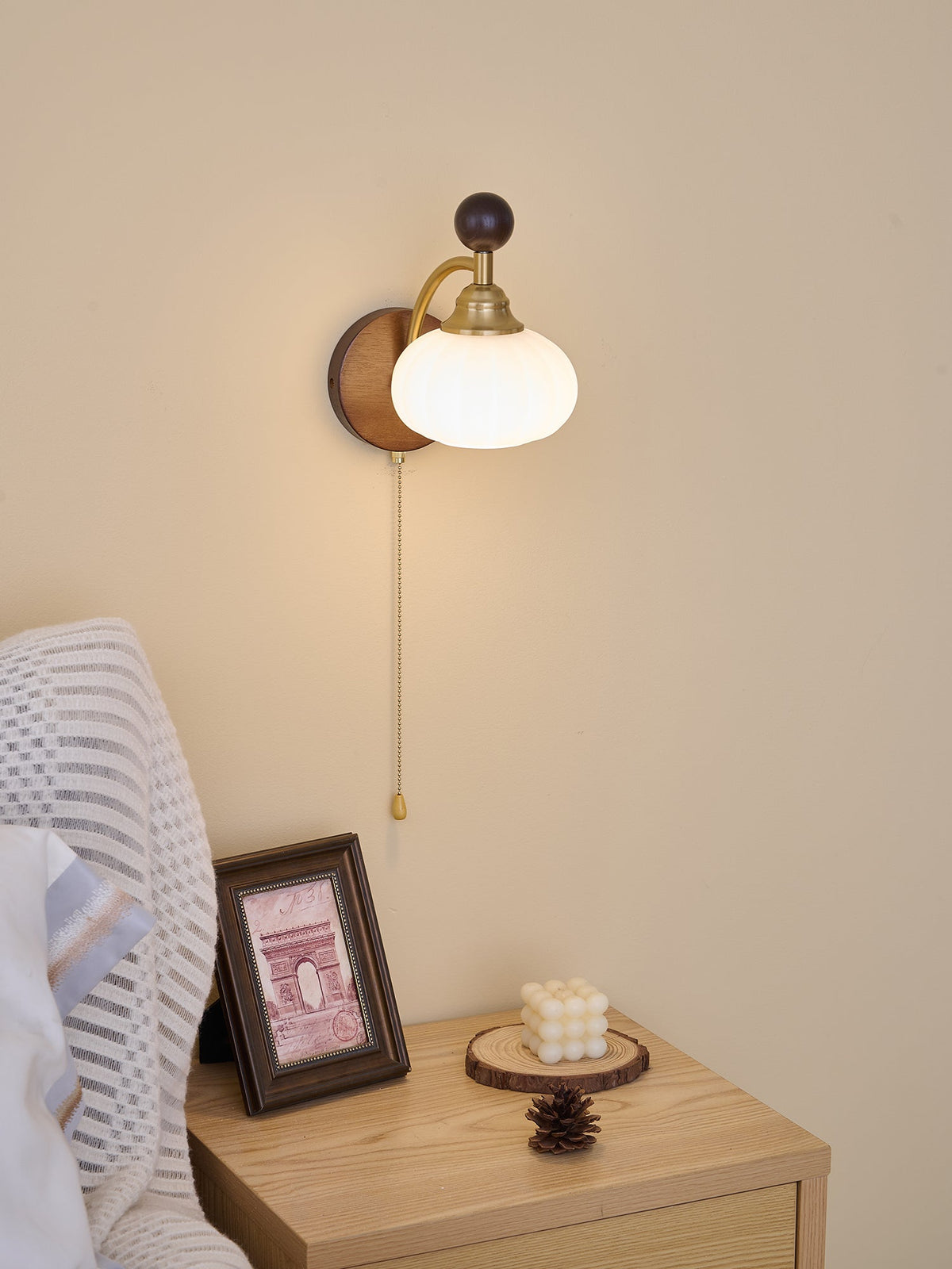 Eshae Premium Noordse kunst wandlamp met stoffen kap en hout