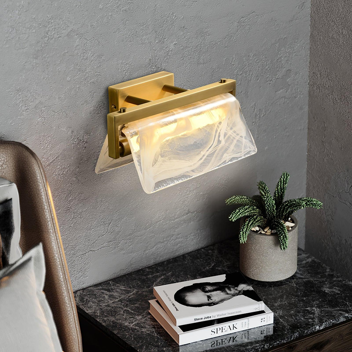 Dir wandlamp van messing met glas in Noordse kunst Cloud Fog stijl