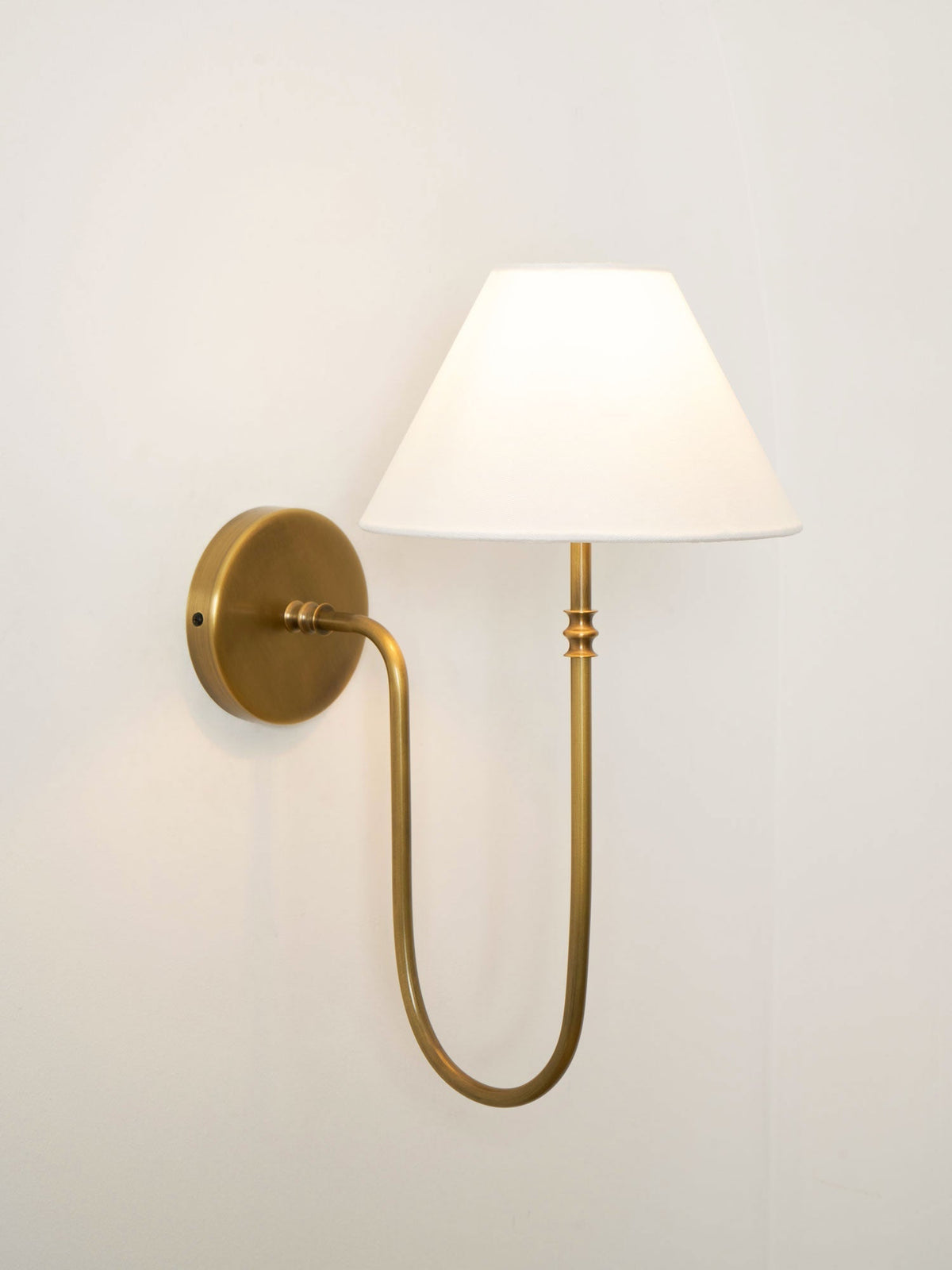 Devenq Vintage Industriële wandlamp van Metaal en Stof
