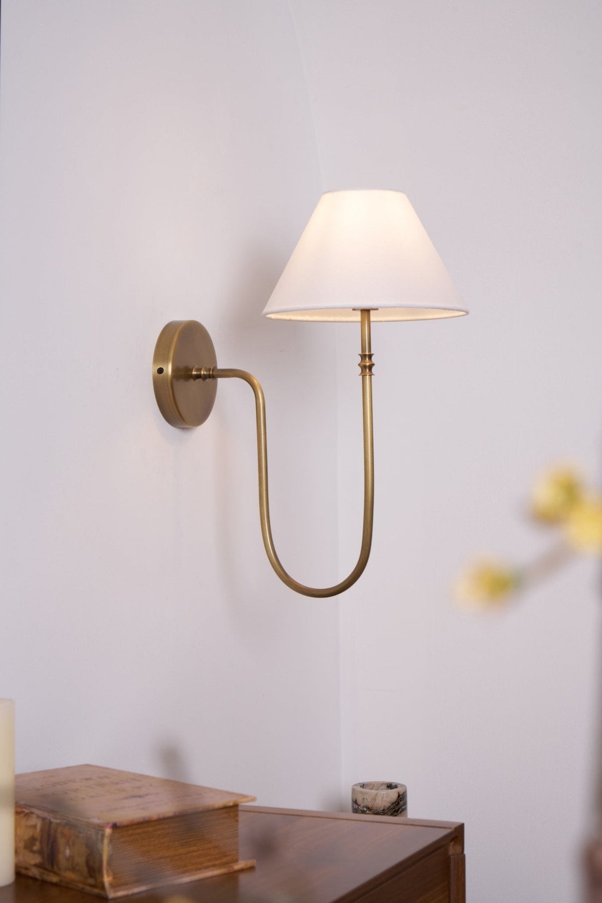 Devenq Vintage Industriële wandlamp van Metaal en Stof