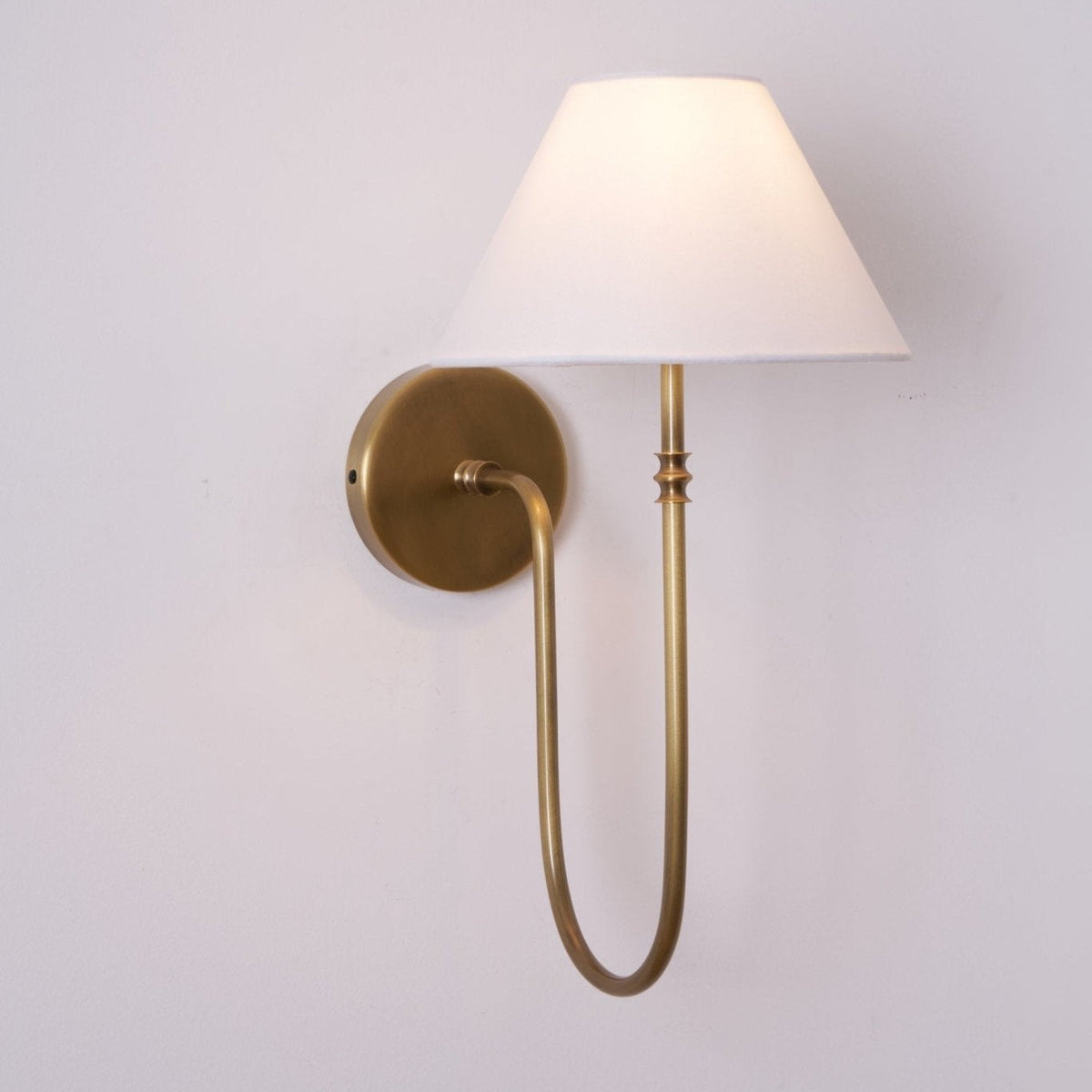 Devenq Vintage Industriële wandlamp van Metaal en Stof
