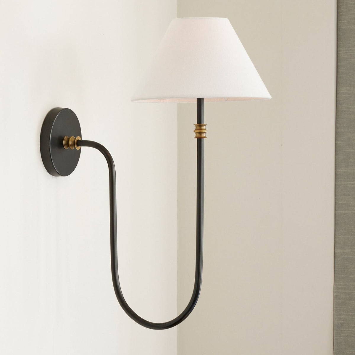 Devenq Vintage Industriële wandlamp van Metaal en Stof