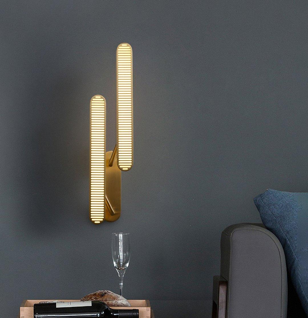 Oriararia messing wandlamp met sleuvenrooster