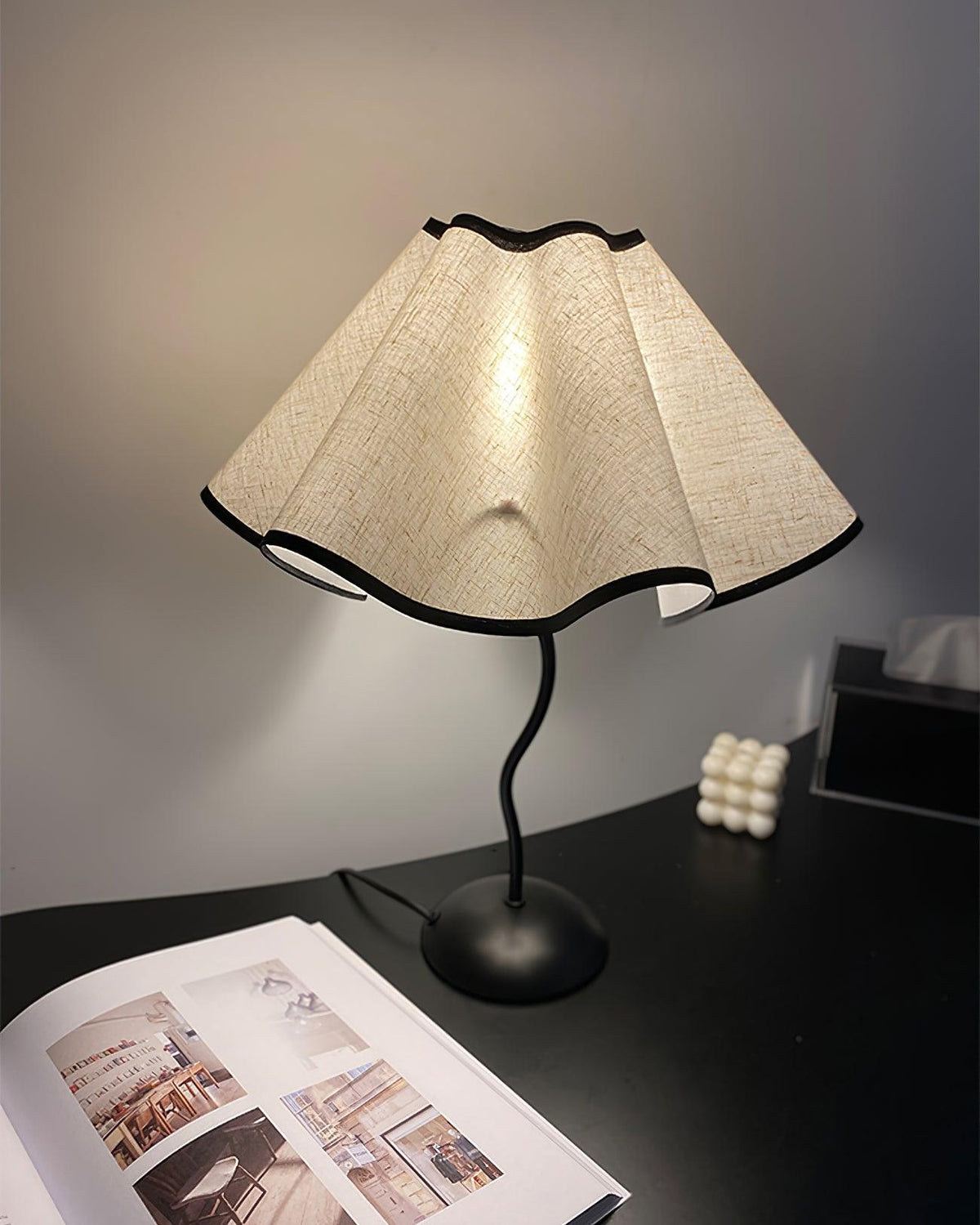 Luminova artistieke tafellamp van textiel