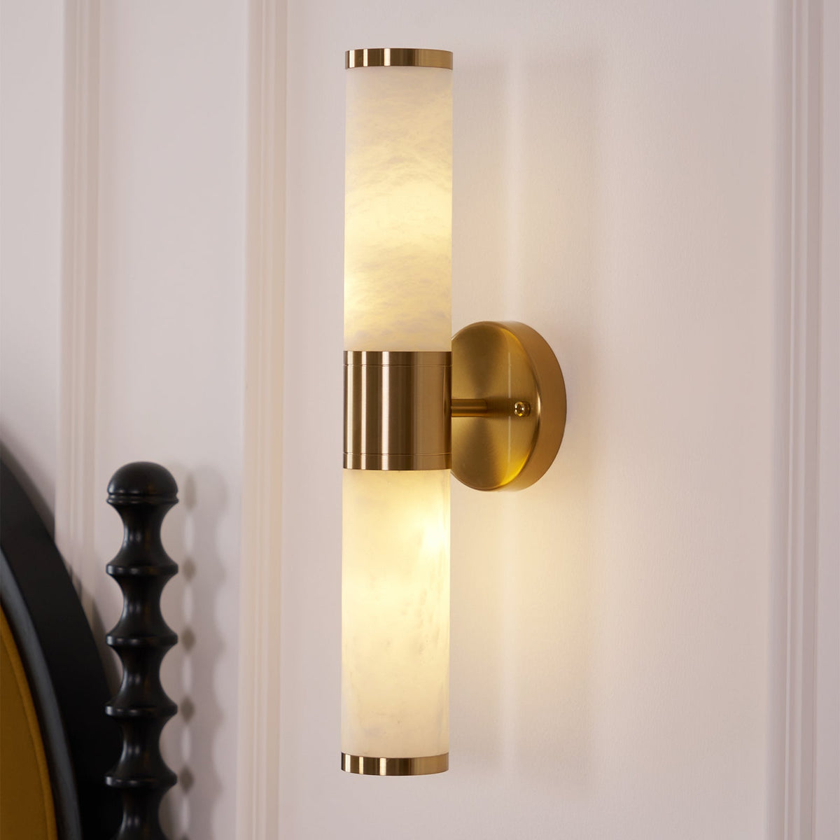 Tira Minimalistische wandlamp van albast