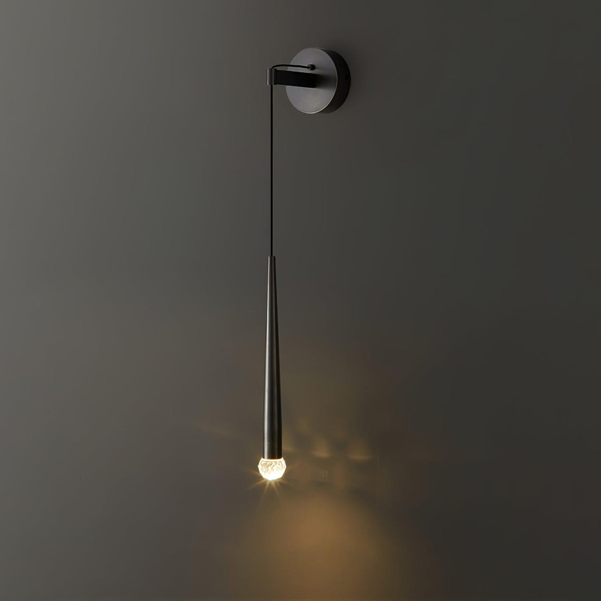 Dava Moderne wandlamp conisch kristal minimalistisch