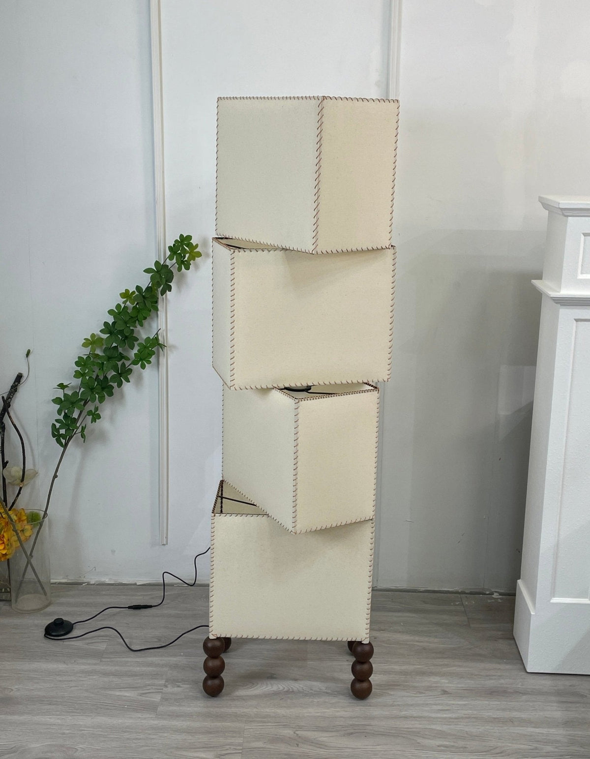 Kian Moderne vloerlamp van textiel