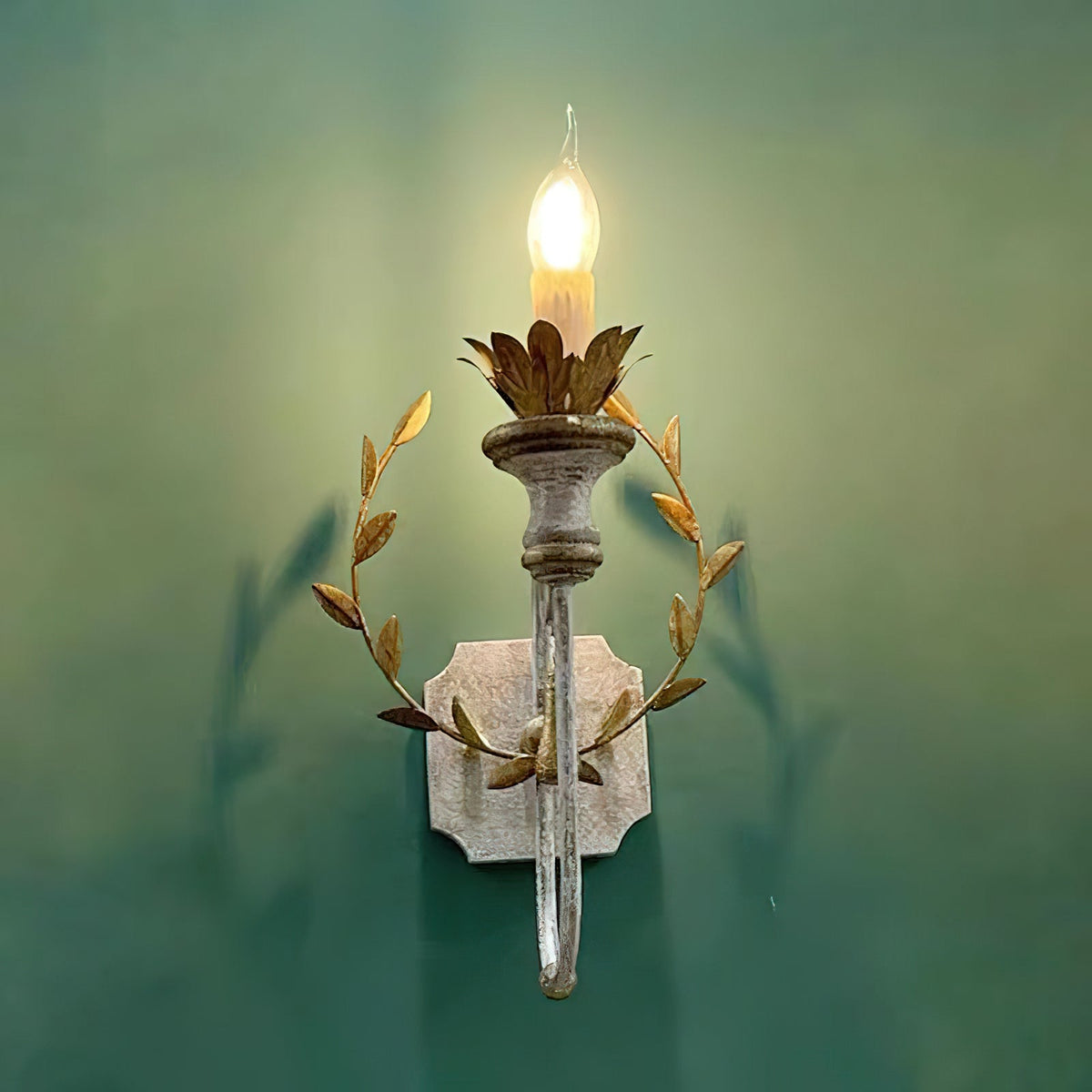 Opal houten wandlamp