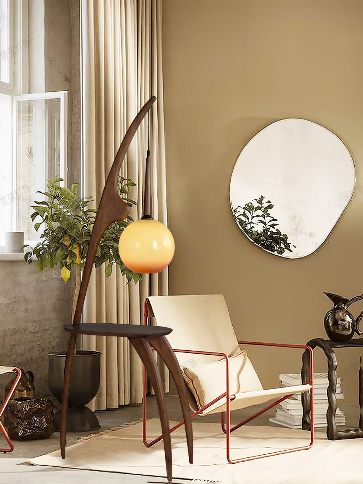 Selisora vloerlamp met gebogen mantisarm in walnootkleur
