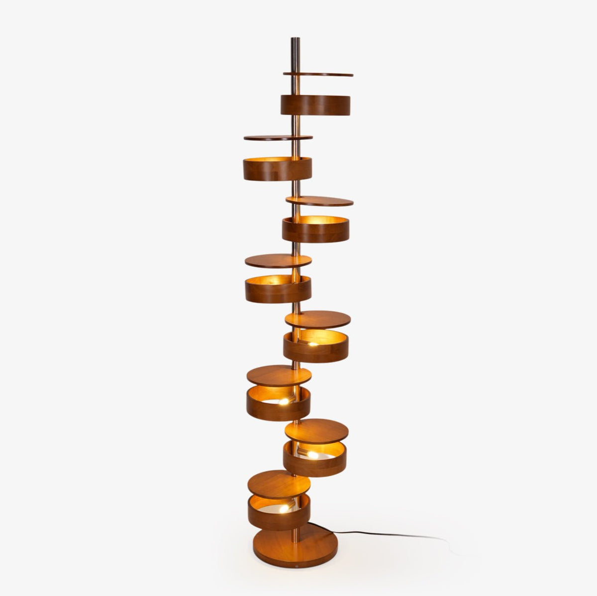 Lynix houten vloerlamp