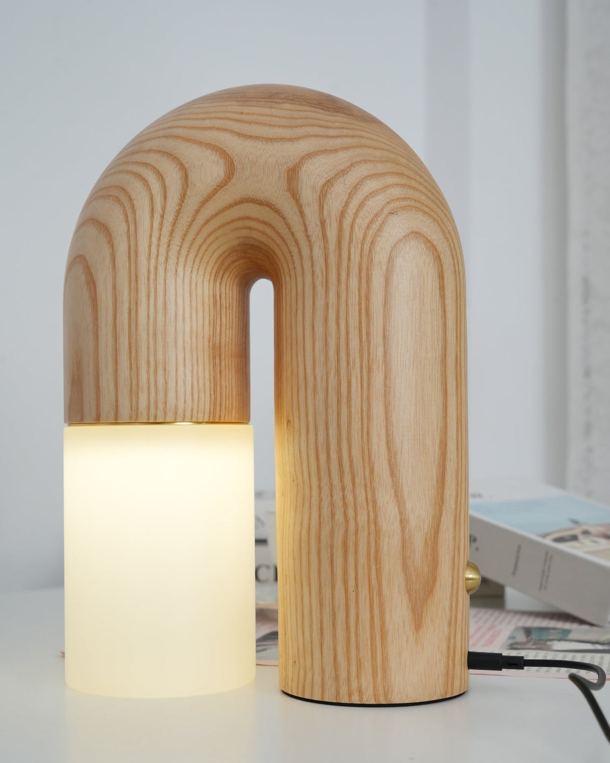 Arch Houten tafellamp