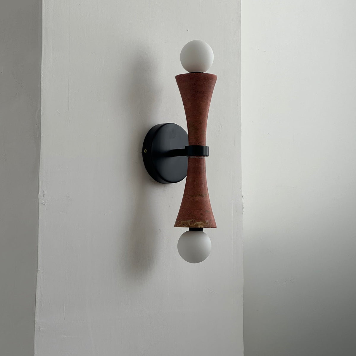Elaiselle wandlamp